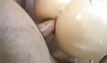 낙타,수분,창녀는 깊은 양동이 금요일 에서 입 씨발