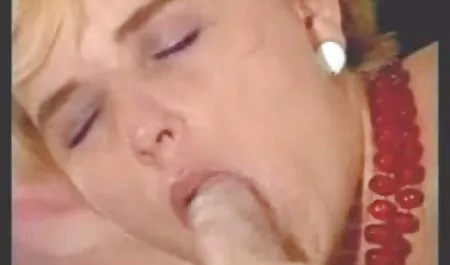 할머니 레즈비언 긴 딕 포르노,사르