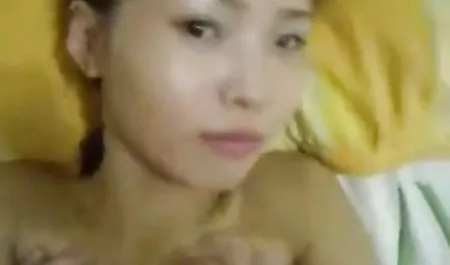 달콤한 일본 자서전에서 섹스 여자 EMI 고이즈미 총리를 삼키 큰 수탉
